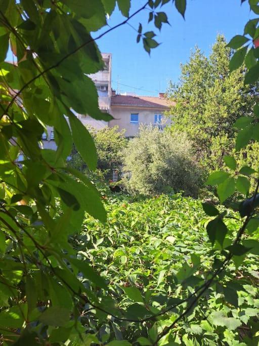 Emaus Garden - City Center & 2 Bth Split Exterior foto